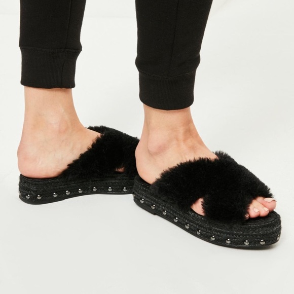 studded sliders black